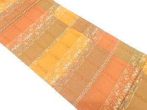 横段に向かい動物更紗模様織り出し全通袋帯